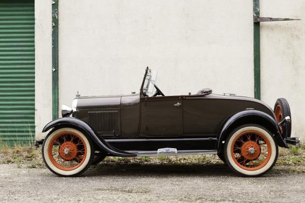 gaetan et sa Ford A spyder cabriolet de 1929
